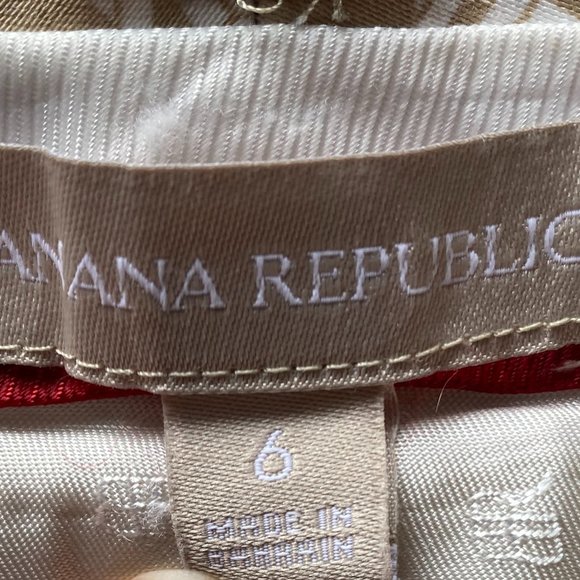 ❤️4/$40 SALE! ❤️ Banana Republic Hampton Fit Doiley Print Pant - Picture 4 of 7